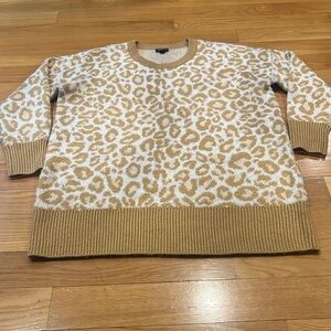 Torrid women’s animal print crew neck pull over sweater size 0 .(12/L)